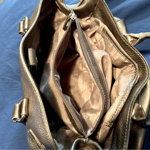 Michael Kors Silver Leather Bag - Picture 7 of 7